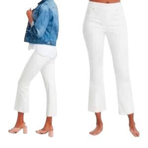 SPANX Cropped Flare Jeans In White Size S/P
